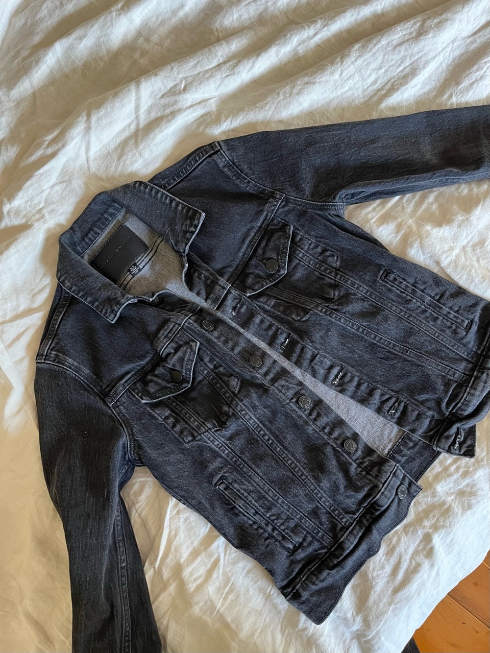 Women’s Lucky Brand Faded Black Denim Tomboy Trucker Jacket (S)